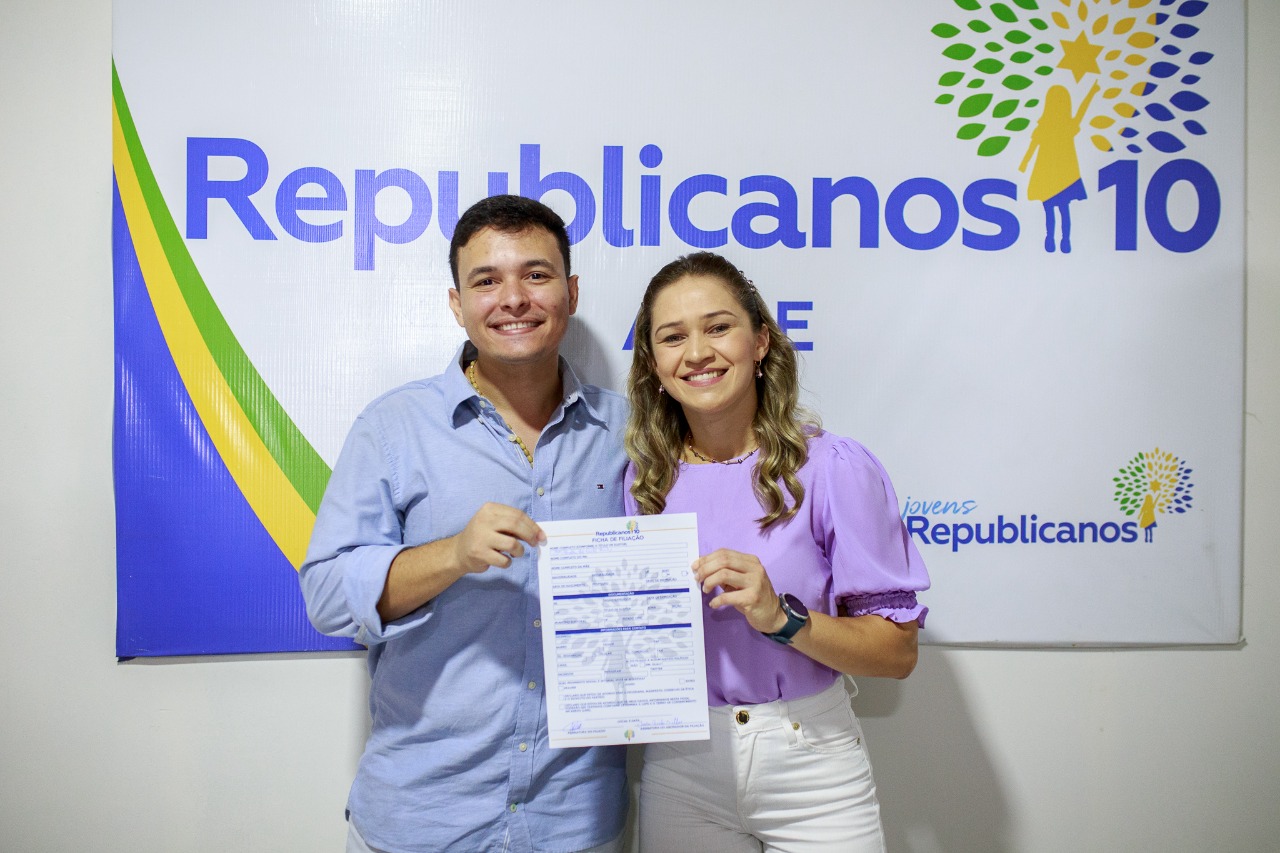 Claudinha se filia ao Republicanos e anuncia pré-candidatura a deputada estadual